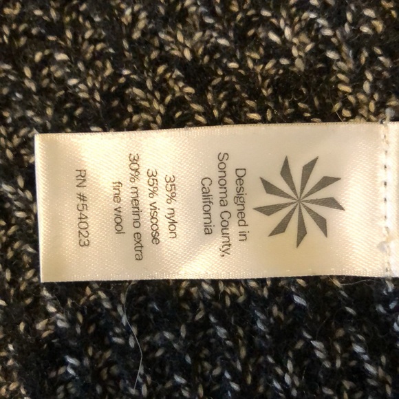 Athleta Sweater, L - Picture 12 of 12